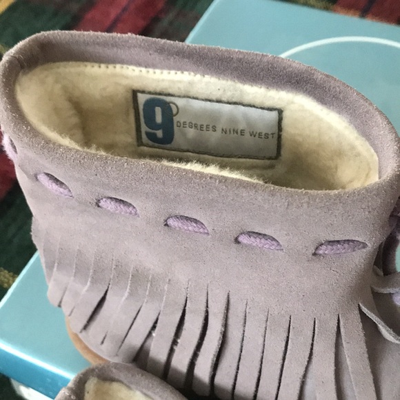 Nine West Size 8 Lt Purple Suede Booties - Picture 2 of 4